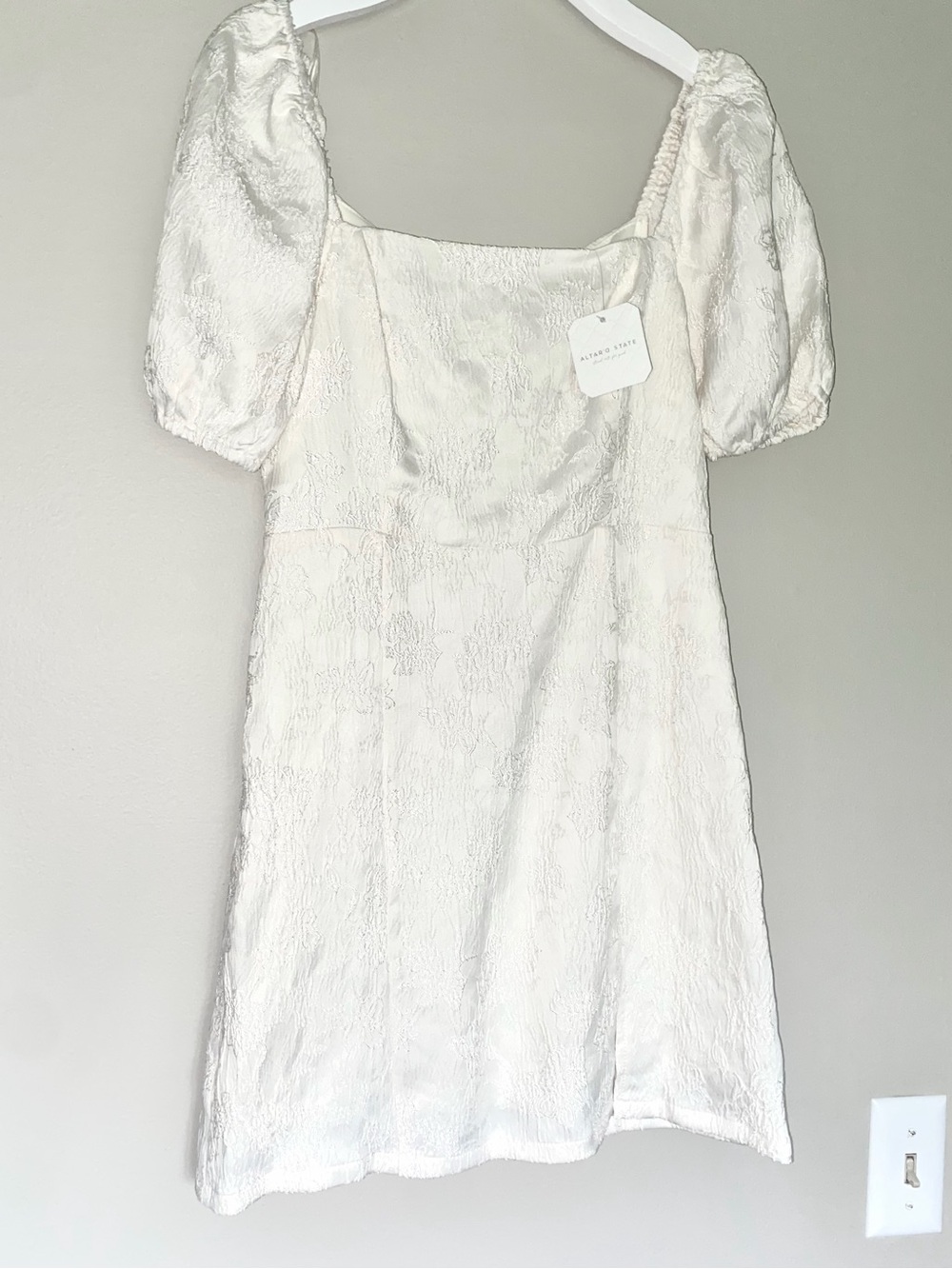 NWT Altar’d State Square Neck Puff Sleeve Cream Jacquard Dress